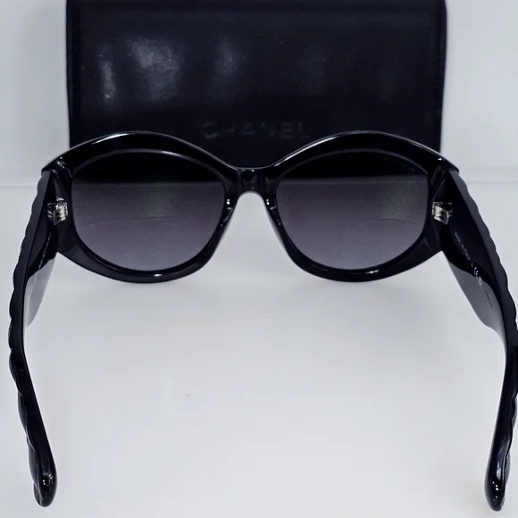 CHANEL Black Designer Sunglasses  Glasses : Grey.Ref. CH5486 C760/S6 56-… - Picture 11 of 16